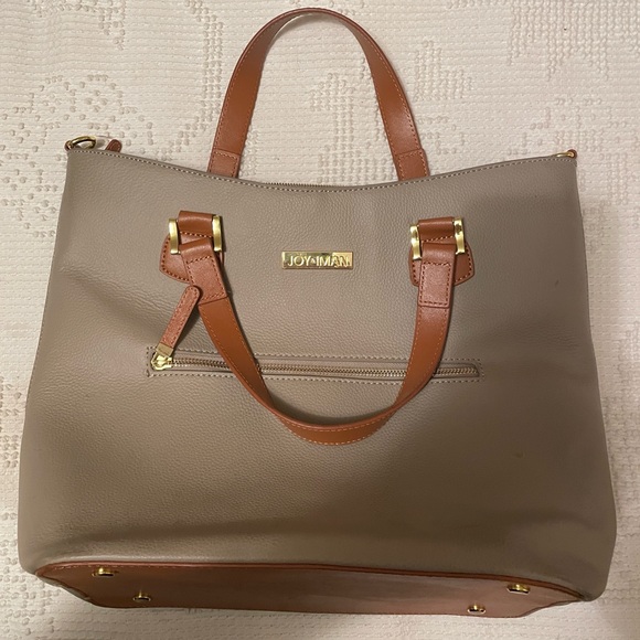 Joy and Iman in synthetic large tote - Picture 3 of 9